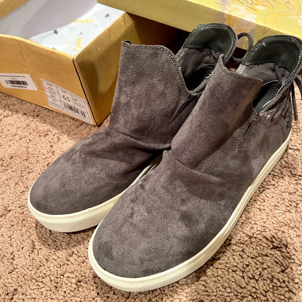 Very G Josie Grey Booties